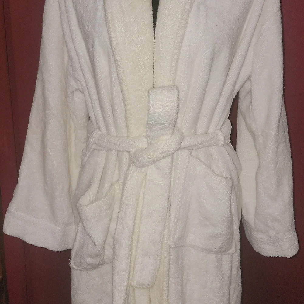 Bath Robe - Picture 4 of 6